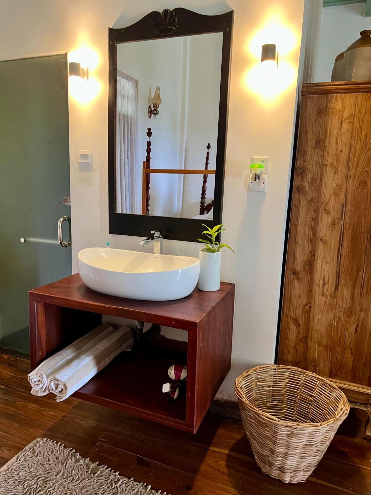 Villa Seven Faces-Luxury Escape,Stunning Views With Private Pool For A Couple Or Family! Галле Экстерьер фото
